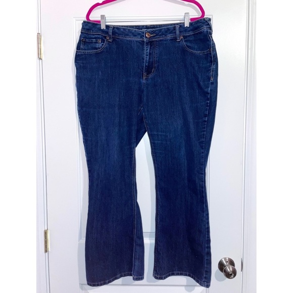 Maurices plus size dark denim jeans - Picture 1 of 4